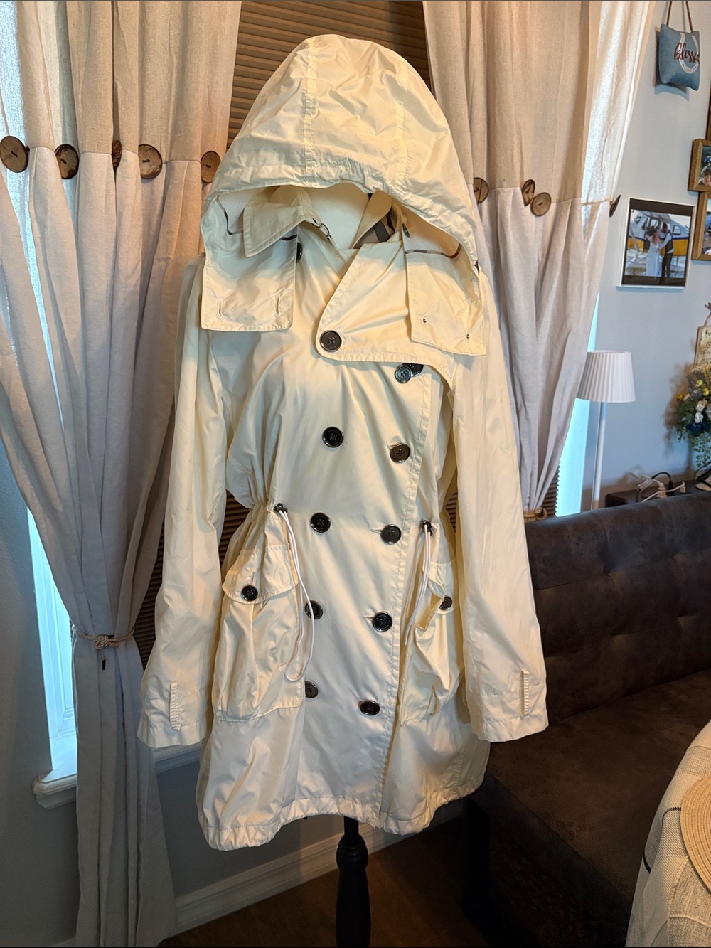 BURBERRY Women’s Cream Hooded Double-Breasted Trench Coat